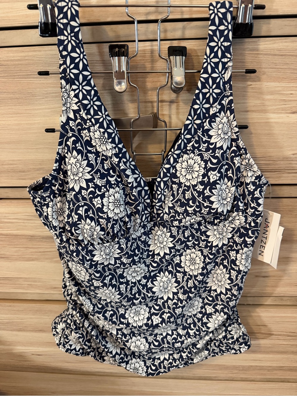 NEW Jantzen Navy & White Floral V-Neck Tank Top- Small